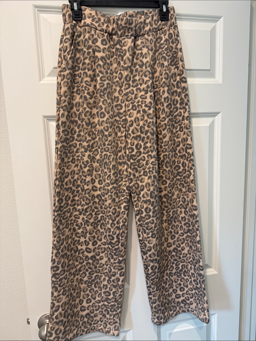 Leopard Print Wide-Leg Pants - Taupe